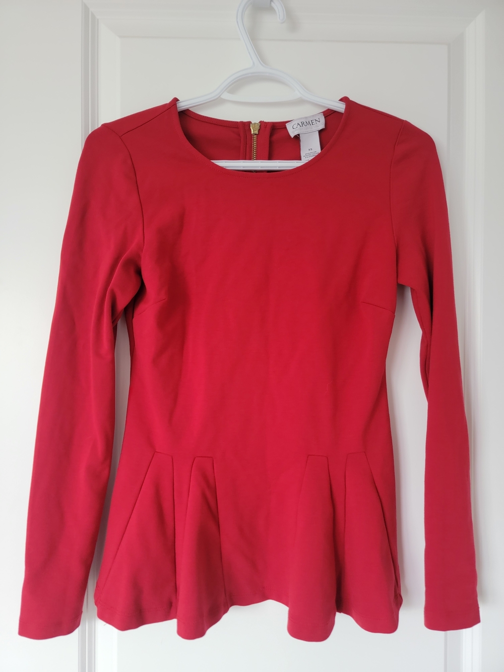 Carmen Marc Valvo Vibrant Red Longsleeve Peplum Top